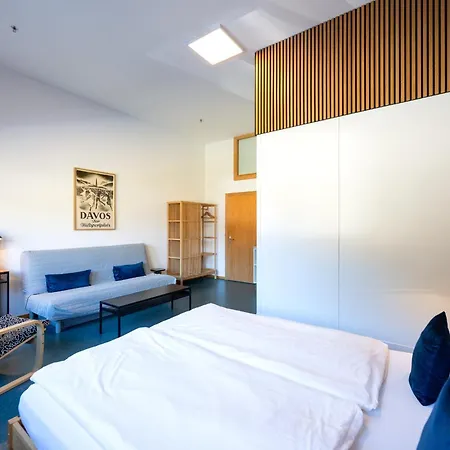 Shima-davos Bed and breakfast 3*