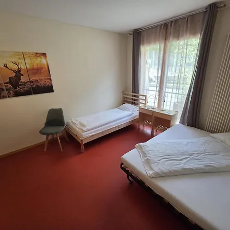 Shima-davos Bed and breakfast 3*