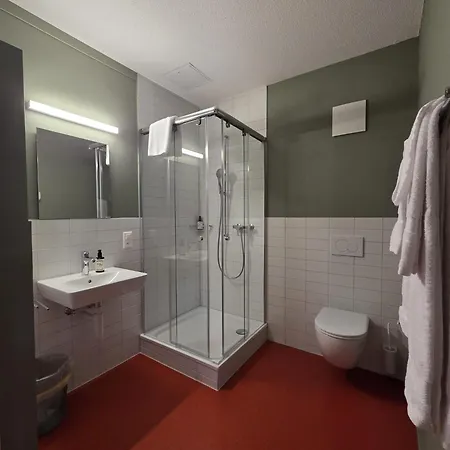 Shima-davos Bed and breakfast